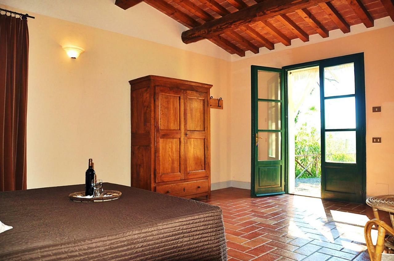 Agriturismo Terenzana Aparthotel Riparbella Exterior photo